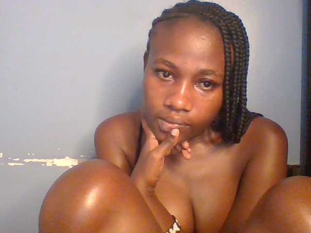 Cute-dall live cam on BongaCams