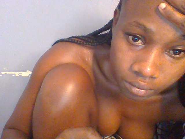 Cute-dall webcam
