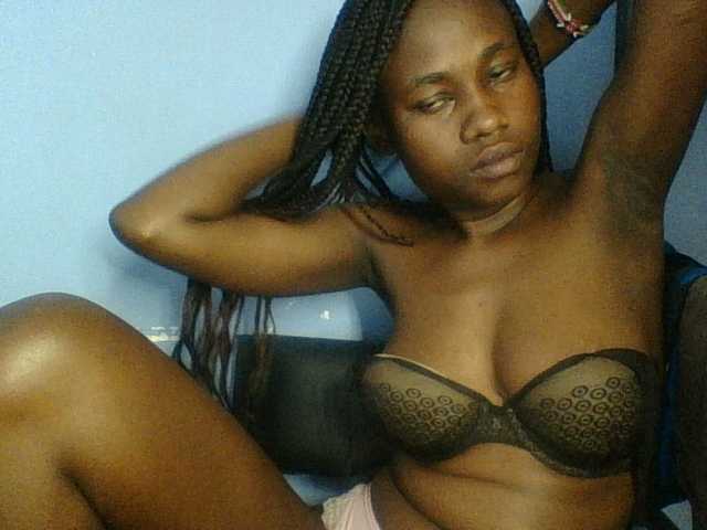 Cute-dall live cam on BongaCams