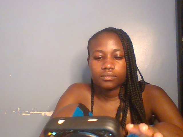 Cute-dall live cam on BongaCams