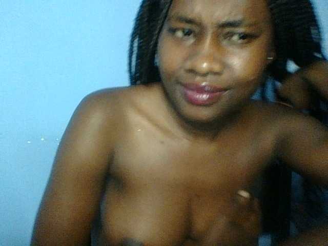 Cute-dall live cam on BongaCams