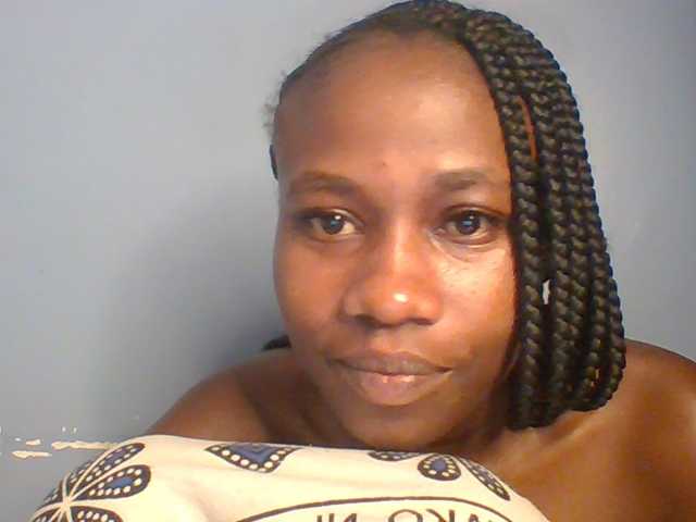 Cute-dall live cam on BongaCams