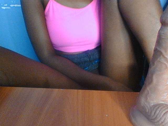 Cute-dall live cam on BongaCams