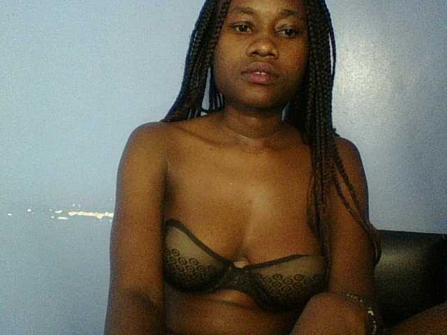 Cute-dall live cam on BongaCams