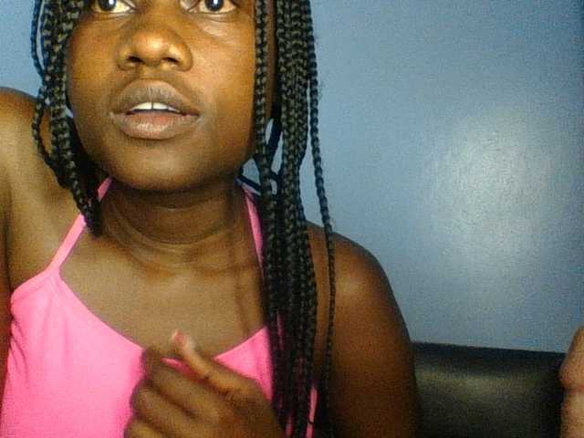 Cute-dall live cam on BongaCams