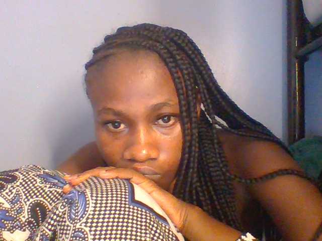 Cute-dall live cam on BongaCams