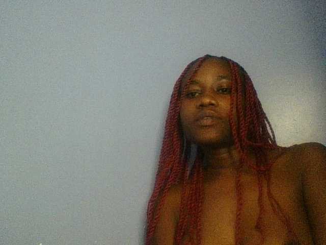 Cute-dall live cam on BongaCams