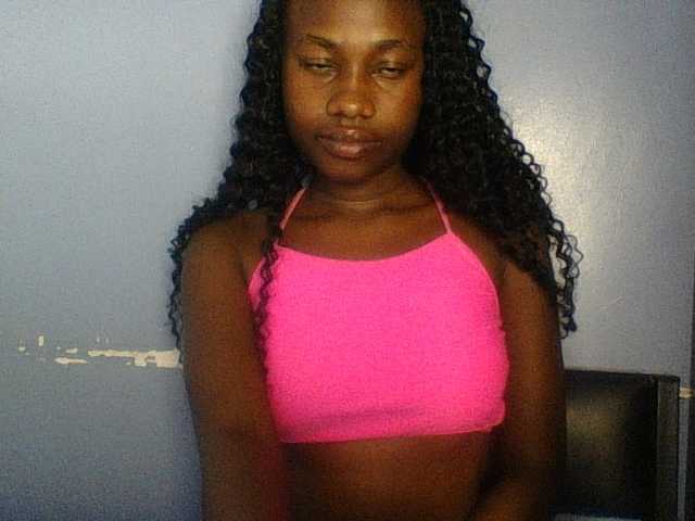 Cute-dall live cam on BongaCams