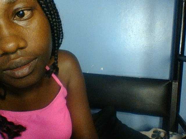 Cute-dall live cam on BongaCams