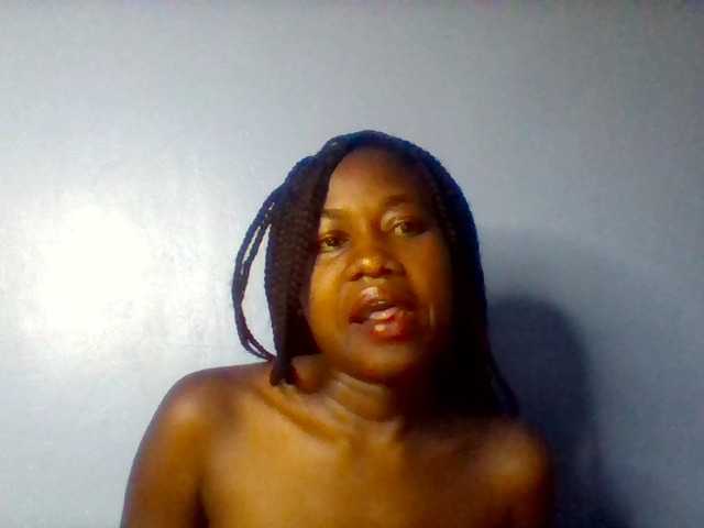 Cute-dall live cam on BongaCams