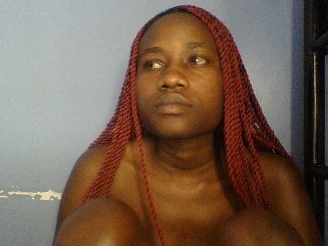 Cute-dall live cam on BongaCams