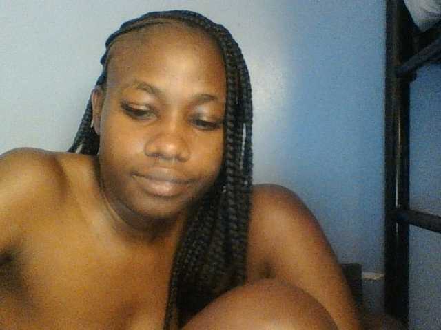 Cute-dall live cam on BongaCams
