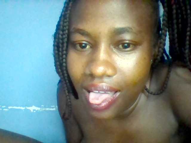 Cute-dall live cam on BongaCams