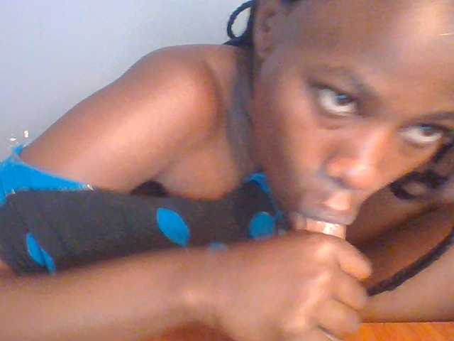 Cute-dall, live now on BongaCams
