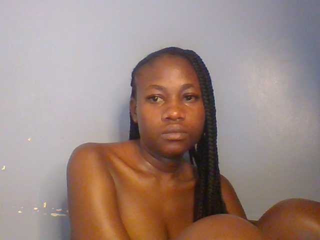 Cute-dall live cam on BongaCams