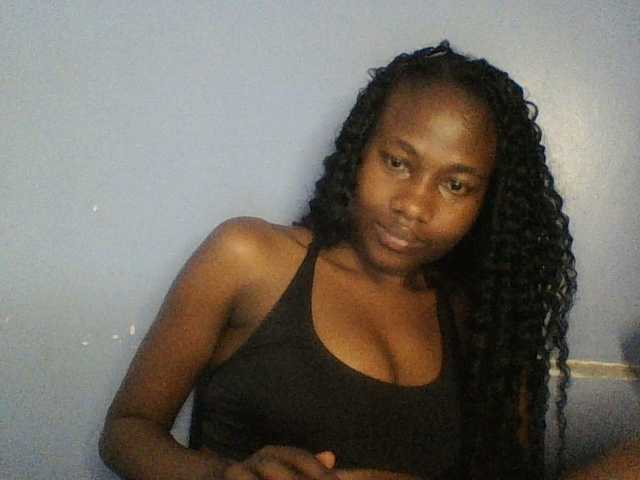 Cute-dall live cam on BongaCams