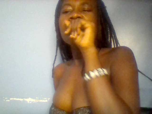 Cute-dall live cam on BongaCams