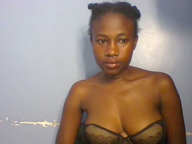 Cute-dall live cam on UnifiedCams