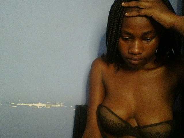 Cute-dall live cam on BongaCams