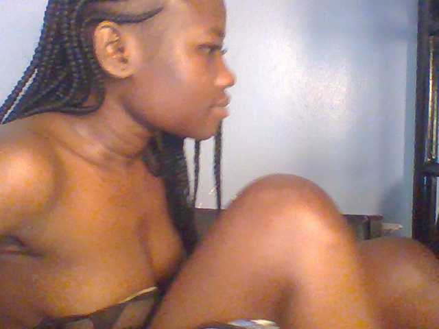 Cute-dall live cam on BongaCams