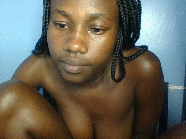 Cute-dall live cam on BongaCams