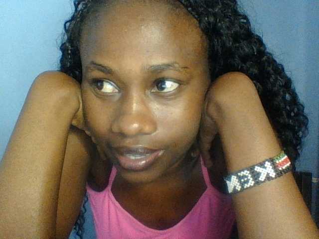 Cute-dall live cam on BongaCams