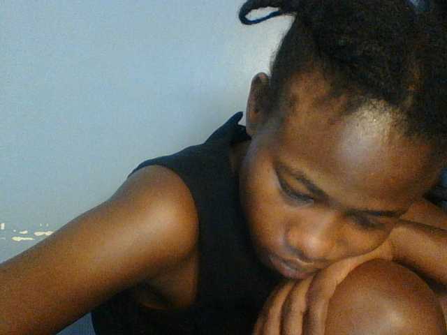 Cute-dall live cam on BongaCams