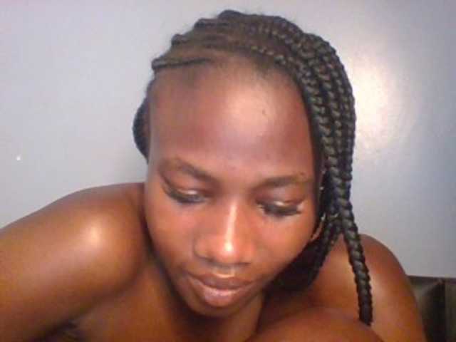 Cute-dall live cam on BongaCams