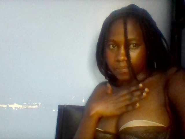 Cute-dall live cam on BongaCams