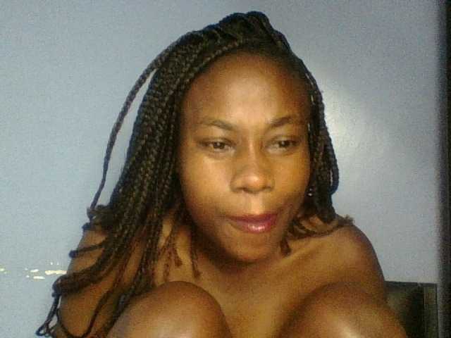 Cute-dall live cam on BongaCams