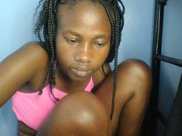 Cute-dall live cam on BongaCams