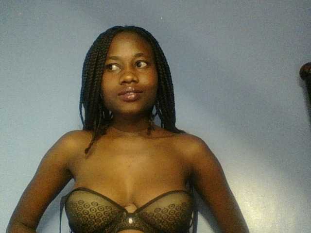 Cute-dall live cam on BongaCams