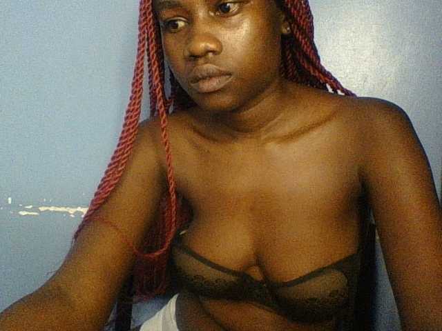 Cute-dall live cam on BongaCams
