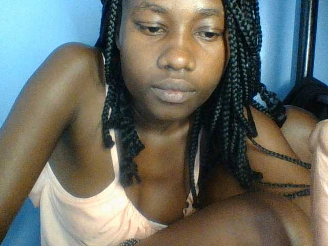 Cute-dall live cam on BongaCams