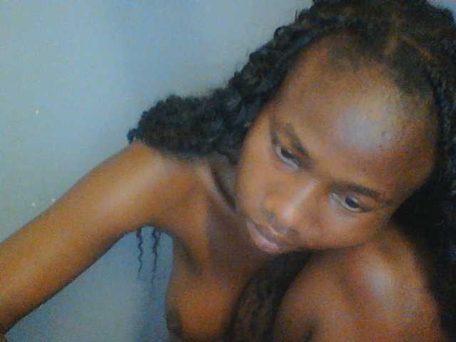 Cute-dall live cam preview