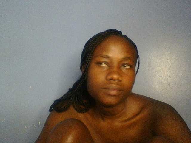 Cute-dall live cam on BongaCams