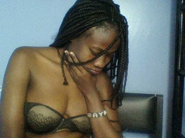 Cute-dall live cam on BongaCams