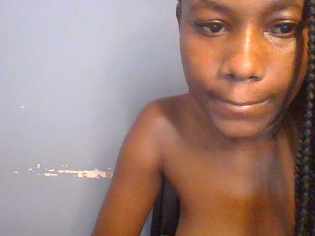 Cute-dall live cam on BongaCams