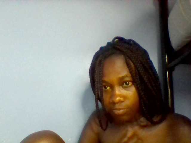 Cute-dall live cam on BongaCams