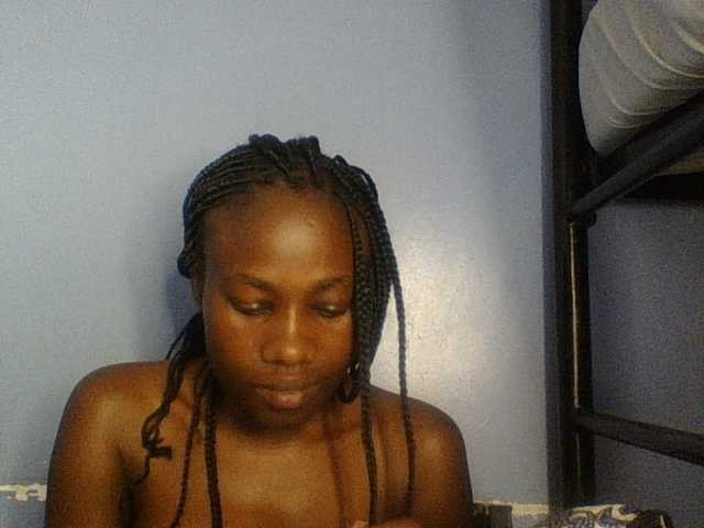 Cute-dall live cam on BongaCams