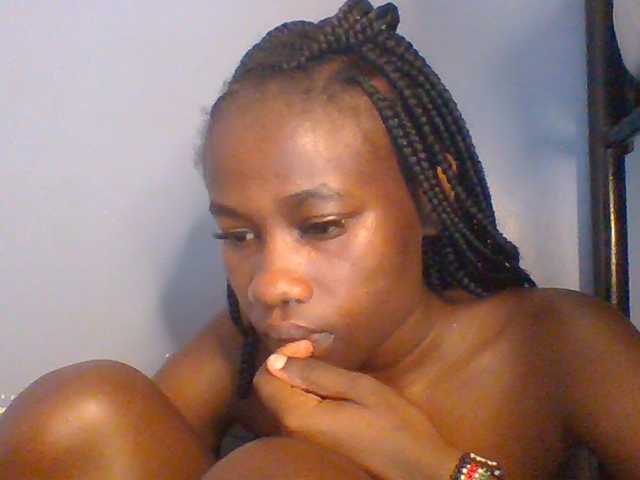 Cute-dall live cam on BongaCams
