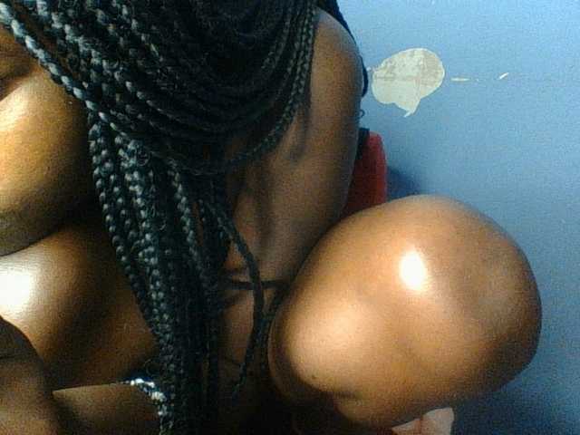Cute-dall live cam on BongaCams