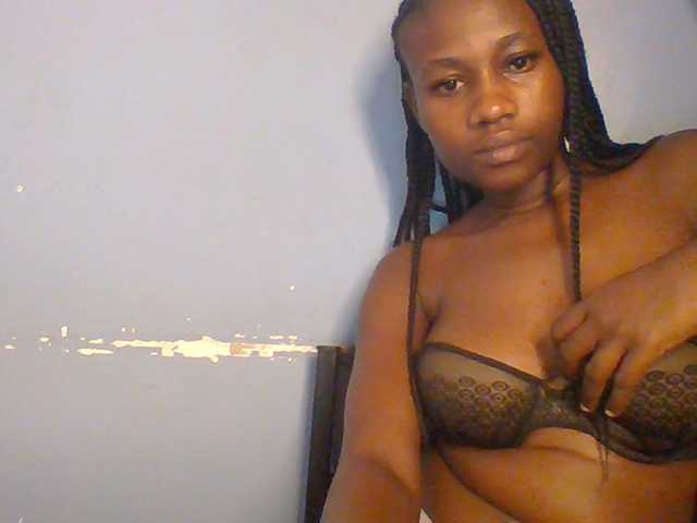 Cute-dall live cam on BongaCams