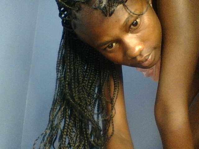 Cute-dall live cam on BongaCams