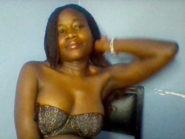 Cute-dall live cam on BongaCams