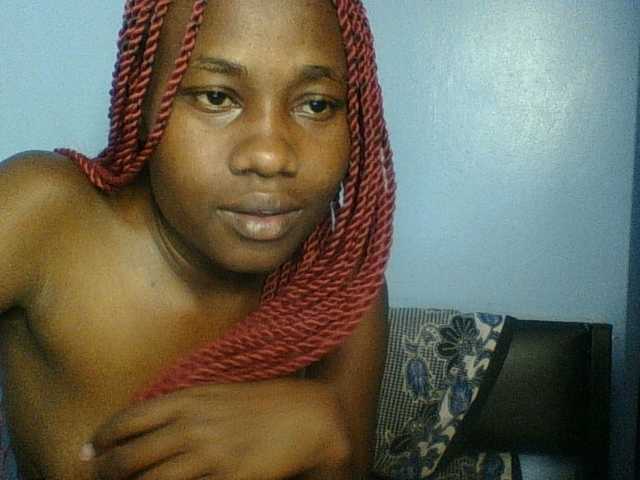 Cute-dall live cam on BongaCams