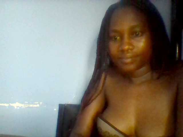 Cute-dall live cam on BongaCams
