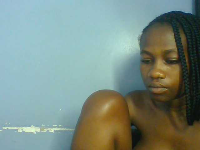 Cute-dall live cam on BongaCams