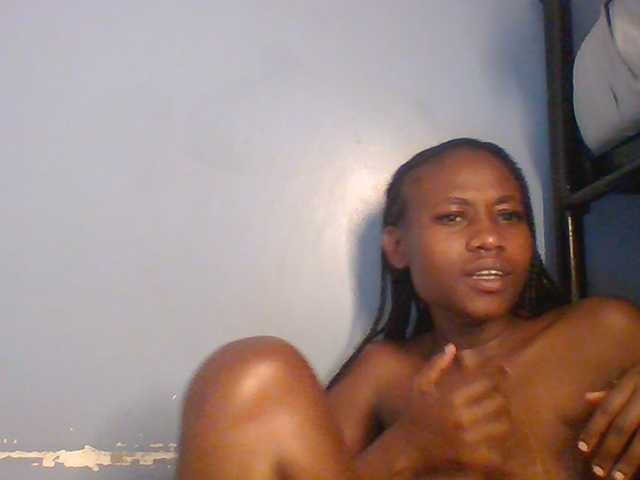 Cute-dall live cam on BongaCams