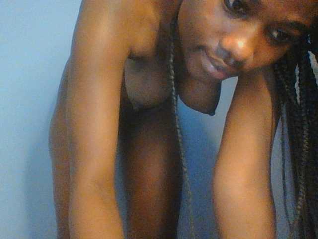 Cute-dall live cam on BongaCams